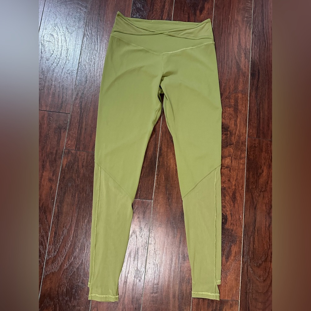 Lululemon Nulu and Crisscross Mesh Stirrup size 12 HighRise 29” Bronze Green